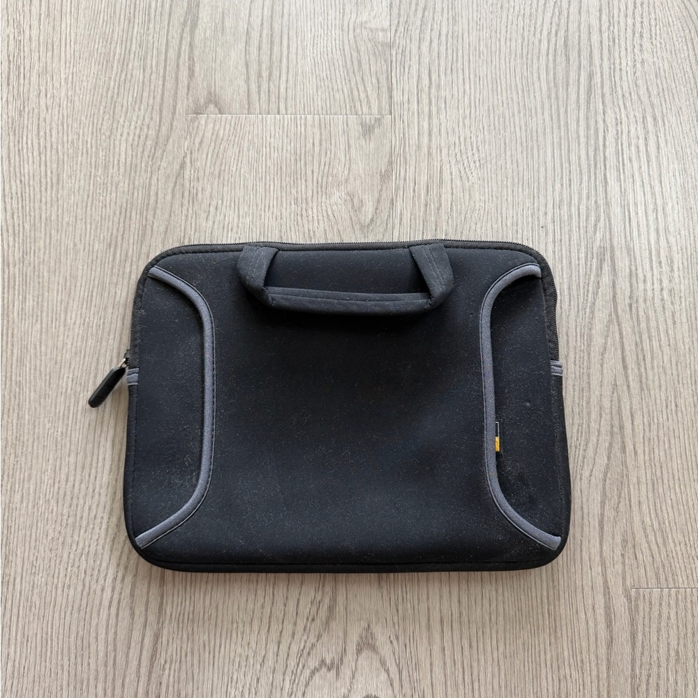 Case Logic Laptop or Tablet Case